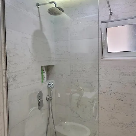 Apartment Suite Home Tirana